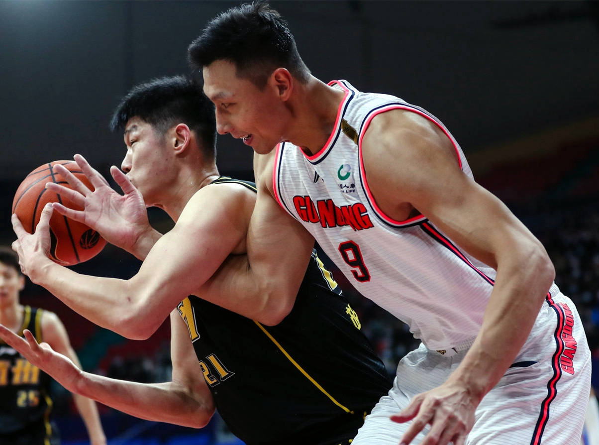 里程碑夜门兴格拉德巴赫扳平良机，CBA常规赛赛前刷纪录，话题不断，轮换策略成焦点的简单介绍